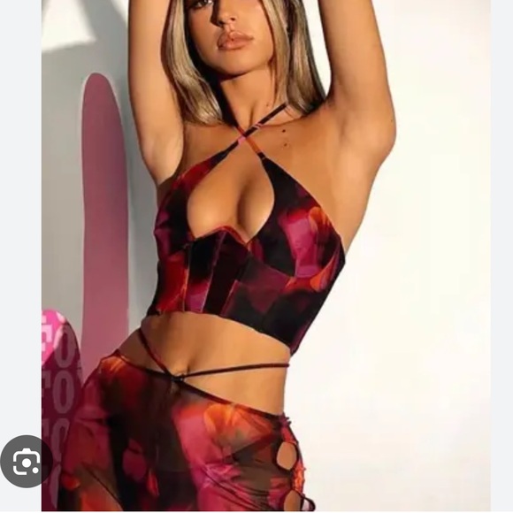 New with Tags NWT Pink Flames Sexy Halter Crop Top Bustier White Fox Boutique - Picture 3 of 4